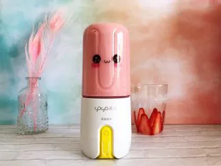 粉嫩少女心～草莓酸奶昔,双击启动，原漾开始工作，这里我们只需要用到一个程序，即40秒