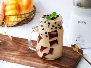 茶冻撞珍珠奶茶,成品图