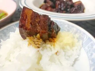 老上海风味的红烧肉,配上白米饭,血受🍚🍚🍚
