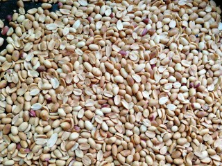 豆腐皮粄~客家小吃,然后去掉红衣