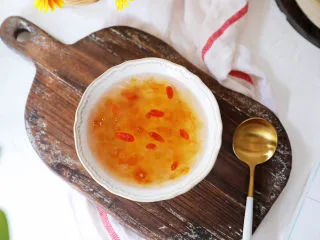 桃胶皂角米雪燕羹,图三