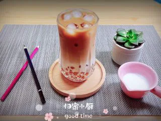 珍珠冷萃咖啡,一杯冷萃咖啡就做好了。