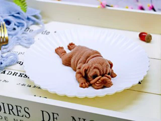 高颜值沙皮狗冰激凌,完美脱模了呦～好可爱。