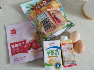 蔓越莓冰激凌,准备食材备用