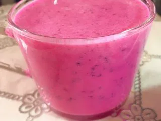 顺滑牛奶火龙果,成品啦，喝上一口，浓滑口感炒鸡赞啦