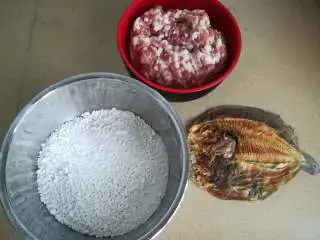 家乡小吃——小米,首图依旧食材全家福