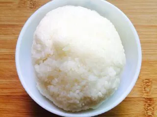 温州风味美食～炒芥菜饭,剩米饭一碗