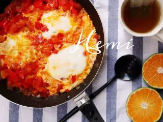 15分钟高颜值异国风料理（北非蛋）,起锅，撒上香菜（冰箱里没有所以我没加）