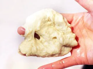 陕西小吃—凉皮,这是第二次洗面后的面筋