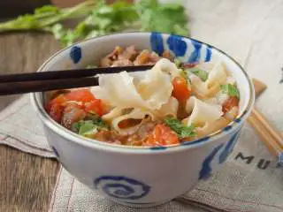 番茄肥牛刀削面,开胃好吃