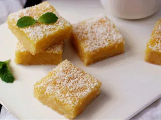 法式小甜点【椰蓉柠檬小方】,成品