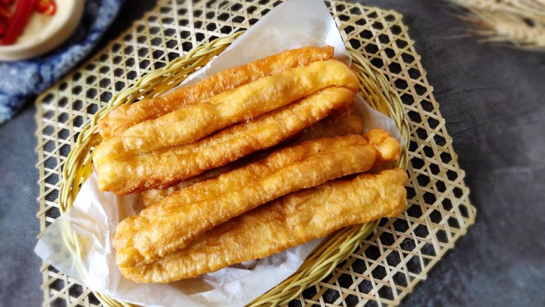 简单快手炸油条