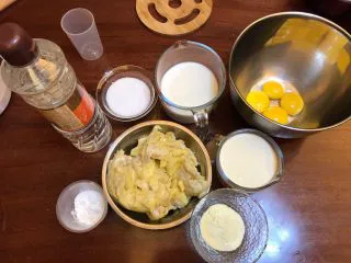 水果之王《榴莲雪糕》【冷饮甜点】,各种食材称重备用