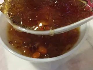 美人甜点：桃胶,炖好可转碗乘凉