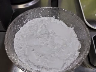 红糖珍珠奶茶,木薯淀粉准备2个75g,一共150g