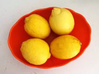 蜜渍柠檬皇菊茶,进口柠檬