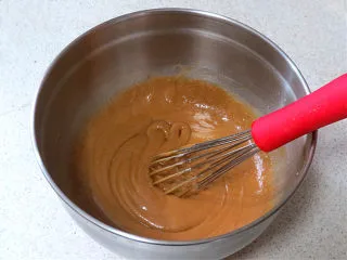 醇厚风味的咖啡百利甜费南雪,费南雪面糊就做好了