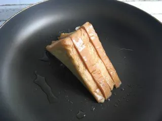 益生菌西士多,将每面都煎制到