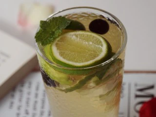 ㊙自制水果茶.清爽酸甜.夏季必备,口感棒棒棒（ '▿ ' ）