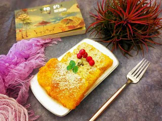 江南名小吃～炸年糕,一种吃法，浇上焦糖酱，撒一点熟的黄豆粉