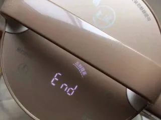 【花生核桃露】健脑益智的学生饮品,等豆浆机发出滴滴声，说明花生核桃露已经打好