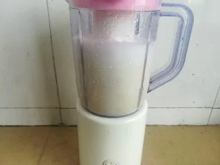 家乡小吃——姜汁红糖豆花,料理机研磨3-4分钟