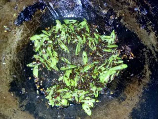 宜宾风味蛋炒饭,翻炒均匀。