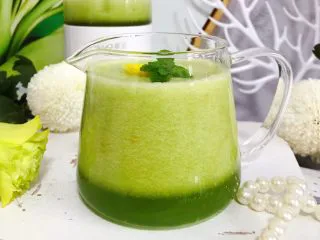 属于春天的果汁～羊角蜜香梨汁,我们的这一份健康美味的羊角蜜香梨汁就完成了