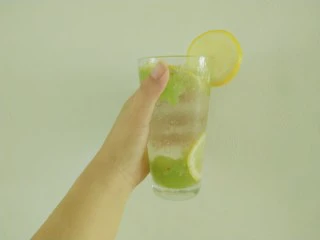 青提柠檬气泡水—夏天的快乐,这一杯成本5块钱不到，比点外卖划算很多呀