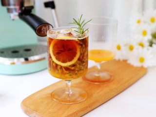 百香果柠檬气泡冰咖啡,成品图