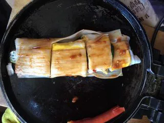 街边小吃一东北烤冷面,切开