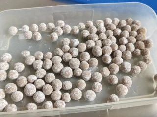 宅家自制珍珠奶茶,一次吃不完可以放保鲜盒冷冻保存。
