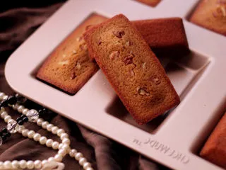 醇厚风味的咖啡百利甜费南雪,成品