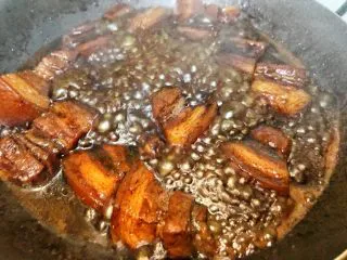 老上海风味的红烧肉,开盖后大火收汁,建议留点汤汁