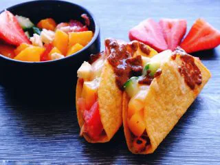 秘制异国风味鸡胸肉腌料&绝佳搭配 （减肥必备）,然后搭配上剩下的Salsa酱 墨西哥风味五彩鸡胸肉Taco就完成啦