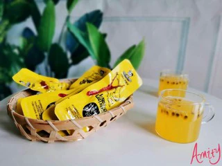 自己弄得水果茶，比外面好喝N倍,再配点小零食，完美！