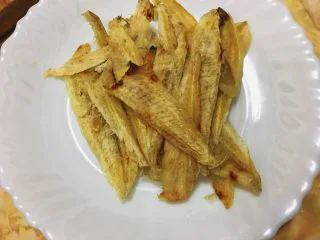 台灣傳統小吃 - 白菜滷,準備扁魚40公克