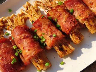 金针菇培根卷,好好吃😋