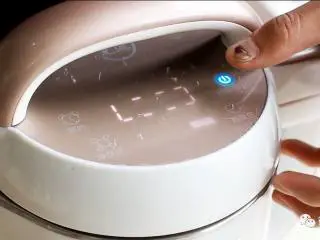 营养饮品紫米浆,选择“五谷豆浆”功能,等待30分钟即可。