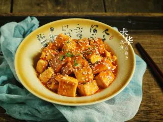 做道小朋友也爱吃的酸甜豆腐,成品图。