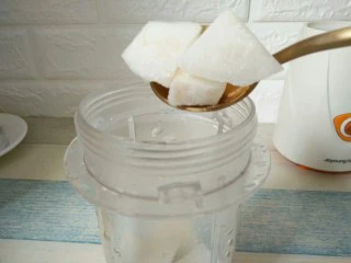 黄瓜蜂蜜梨子汁,梨也放入