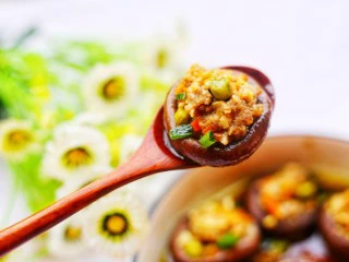 改良版香菇酿肉,怎么样，简单吧。