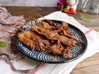 上海小吃 炸里脊肉串,完成。