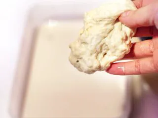 陕西小吃—凉皮,这是第一次洗面后剩下的面筋