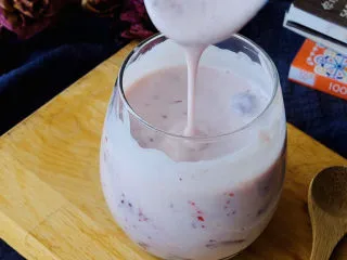 蔓越莓大果粒,淡淡的粉色真是讨人喜欢。