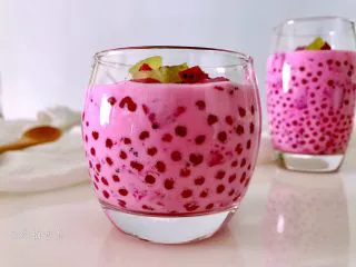 度夏消暑好饮品,火龙果西米露(附西米快熟方法及注意事项),成品。