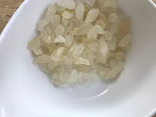 潮汕甜点简单做,反沙芋头,白糖,我家白糖不够所以用的冰糖。