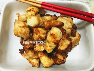 台灣府城道地小吃豆乳雞,道道地地軟嫩美味的豆乳雞完美上菜囉!