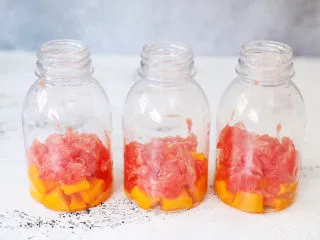 可以吸着喝的杨枝甘露,加入西柚肉