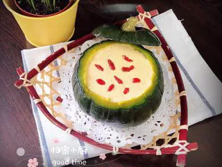 贝贝南瓜坚果饮,一碗南瓜坚果饮就做好了，香气四溢哦！